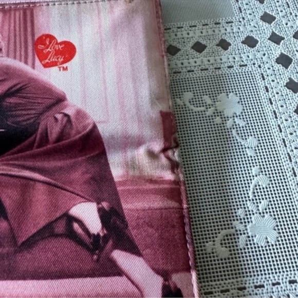 I LOVE LUCY PINK VINTAGE WALLET - Picture 12 of 12